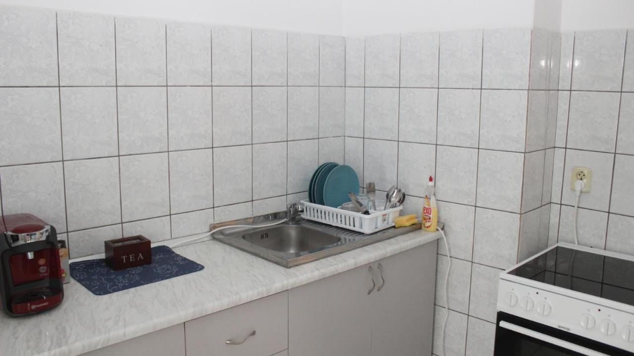 Holidays Host Splaiul Unirii บูคาเรสต์ ภายนอก รูปภาพ