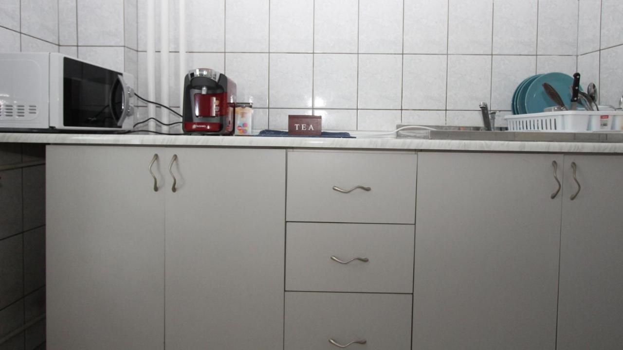 Holidays Host Splaiul Unirii บูคาเรสต์ ภายนอก รูปภาพ